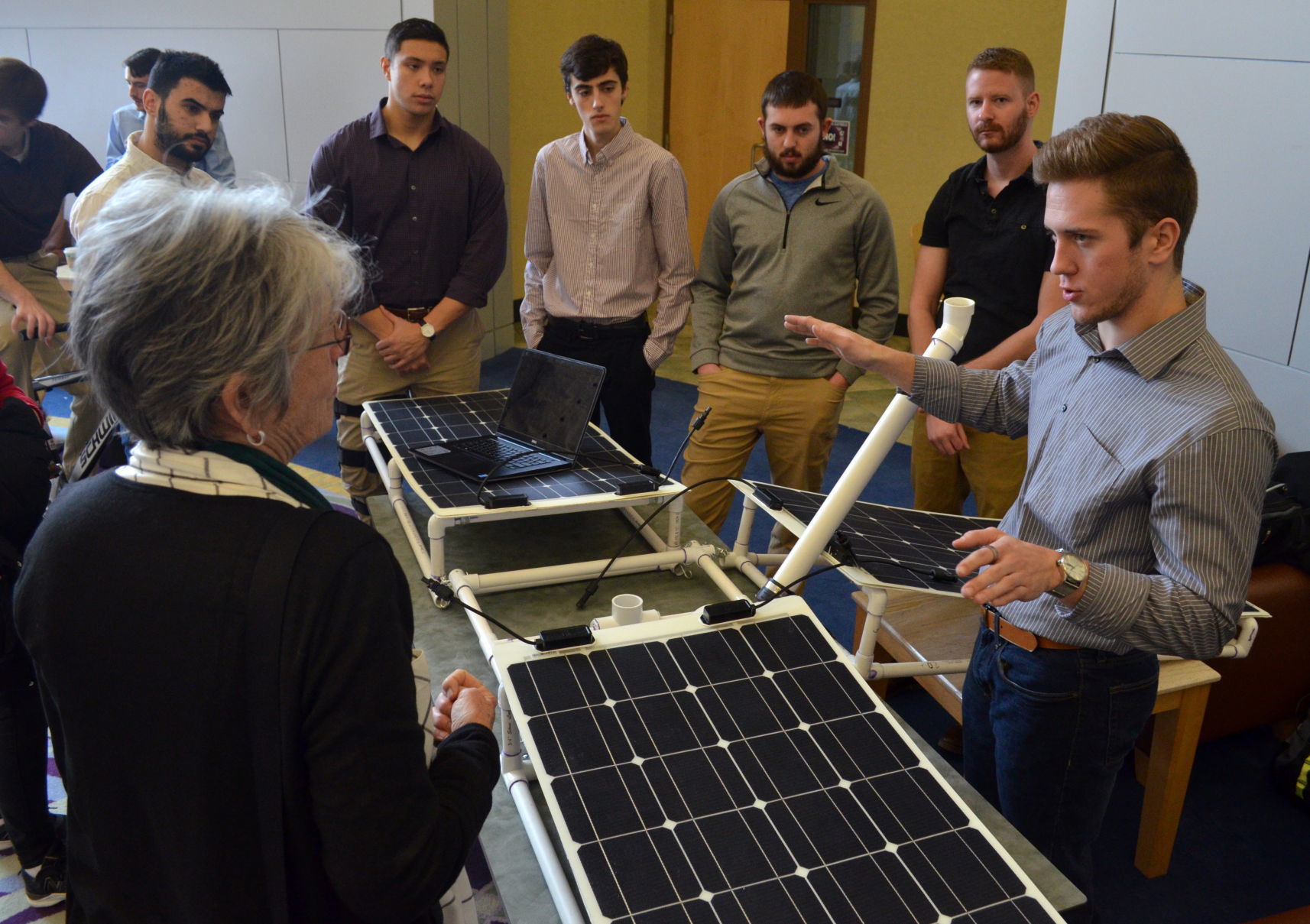 Solar fountain prototype SIUC campus lake